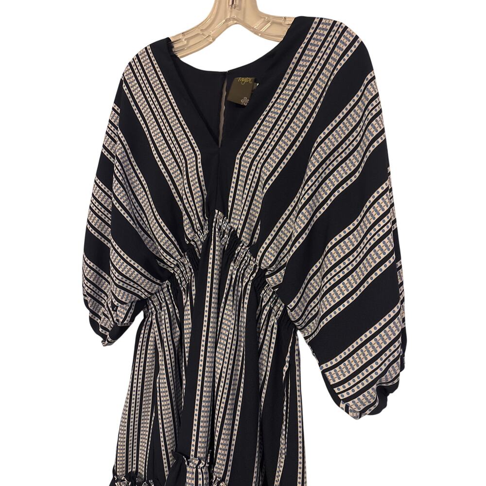 Taylor Women's Navy/White Flowy Dress Size 12